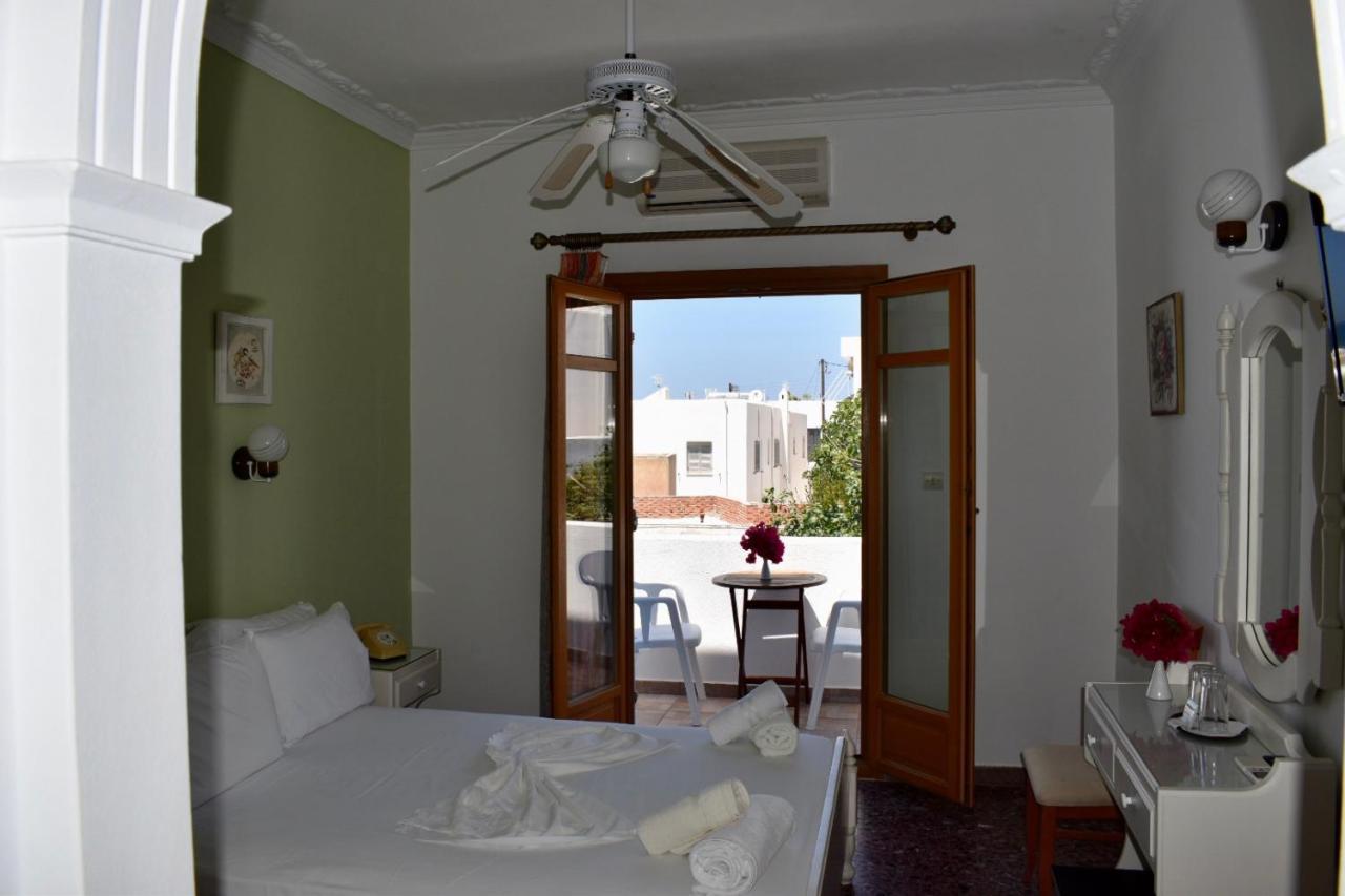 Minoa Hotel ناوسا المظهر الخارجي الصورة