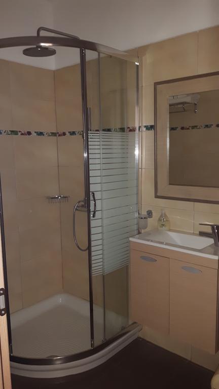 Minoa Hotel ناوسا المظهر الخارجي الصورة